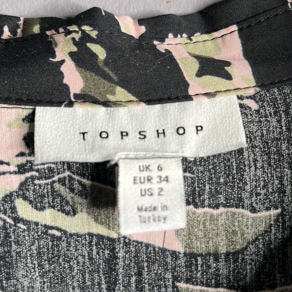 TopShop Black Green Pink Camo Print Button Down Shirt Size 2 - Picture 2 of 8